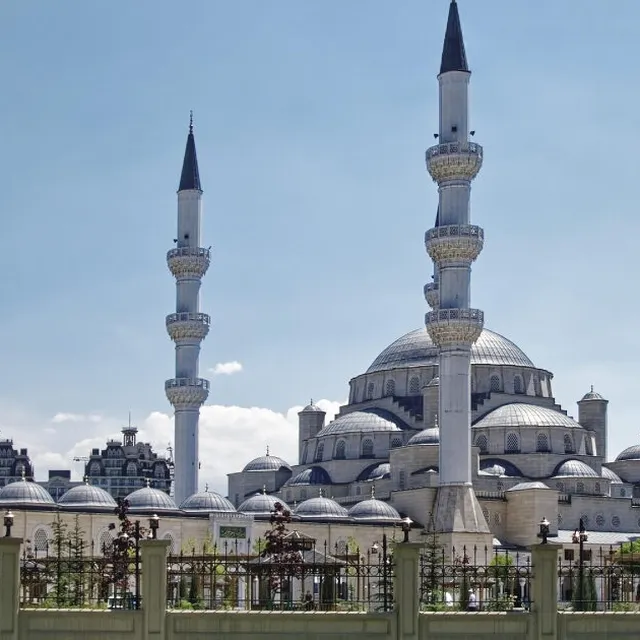 “有些人起初感到恐慌，但后来意识到，现在已无法改变什么”——Salary.cab关于吉尔吉斯斯坦的情况及其解决办法